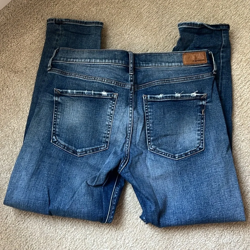 Express Vintage High-Rise Ripped Skinny Jeans Size 8 - Picture 5 of 6